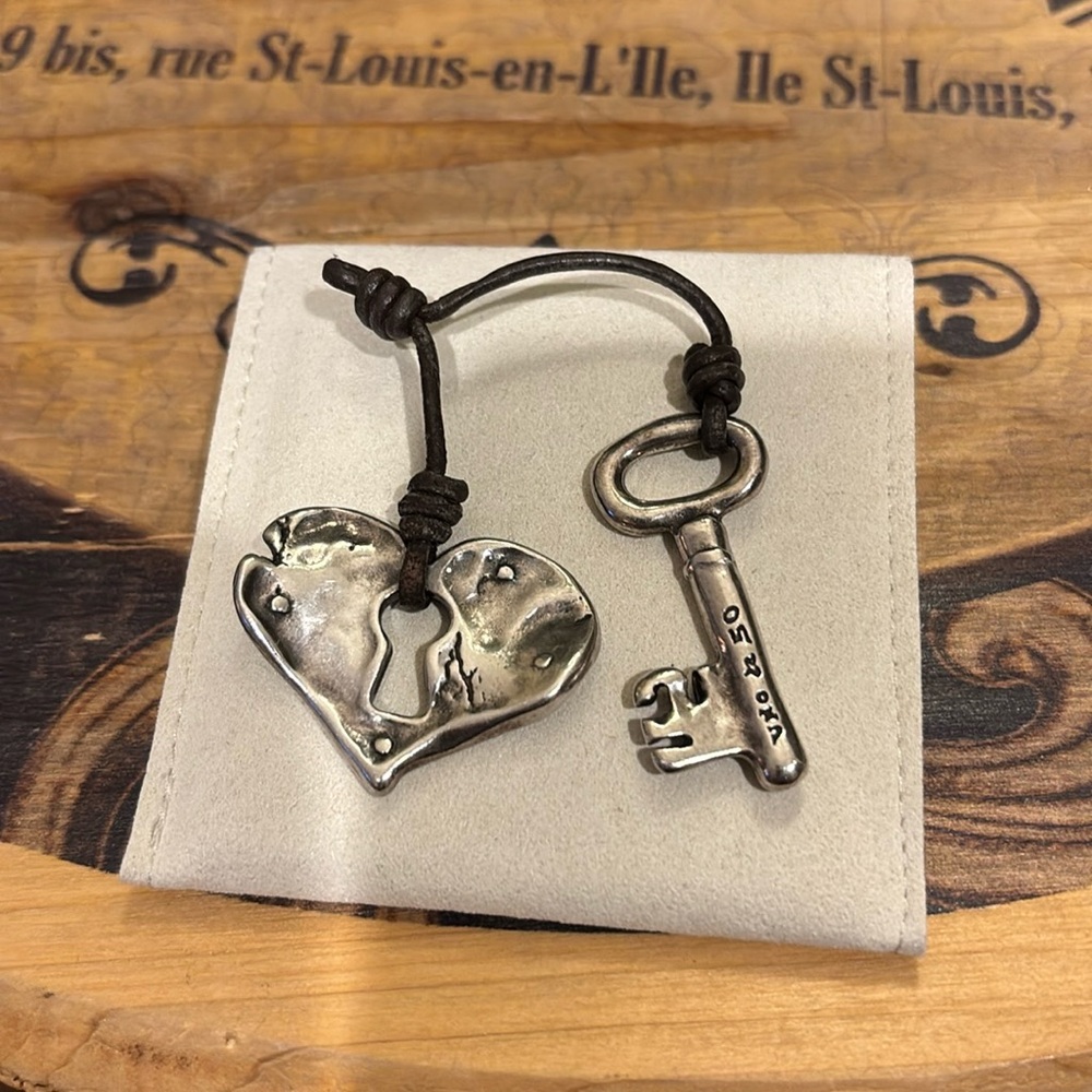 Uno de 50 Key & Heart Charms